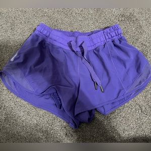 Lululemon Hotty Hot Shorts 2.5